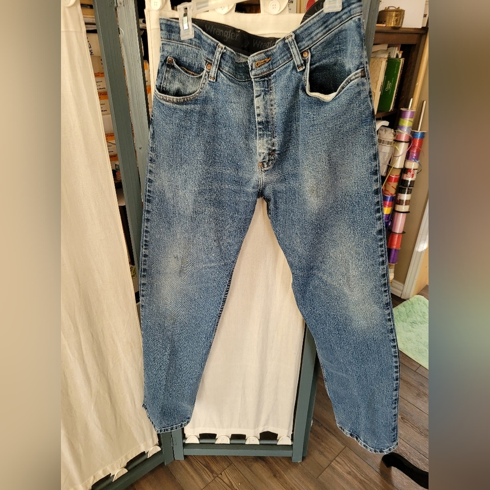 (4118) Wrangler Mens regular fit, Blue Jeans, 36x30,